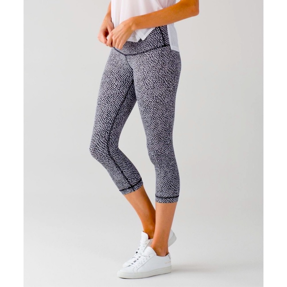 Lululemon Wunder Under Crop III legging 2 scatter star LN